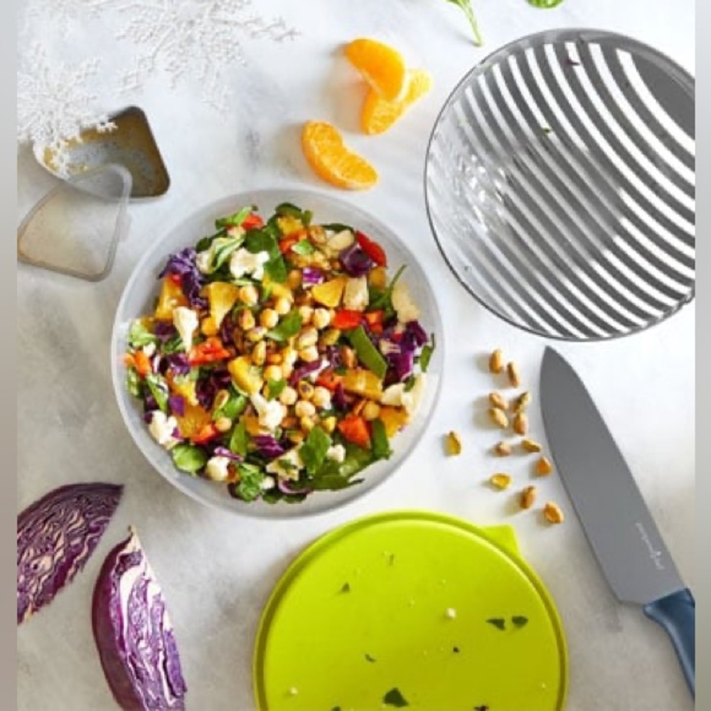 Pampered Chef Salad Cutting Bowl Gray/Green